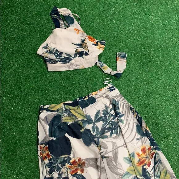 - FASHION NOVA SET - - Picture 2 of 6